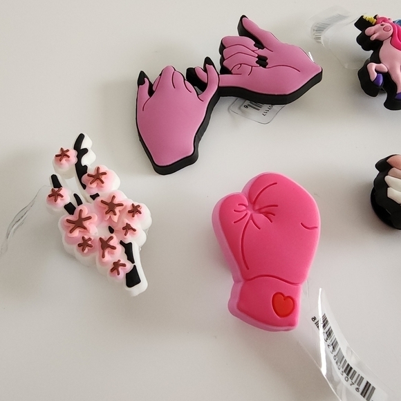 NEW Bundle 5 Pink Shoe Charms Jibbitz for Crocs - Picture 3 of 10